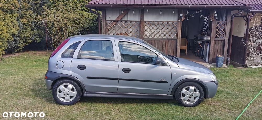 Opel Corsa 1.2 16V Enjoy - 3