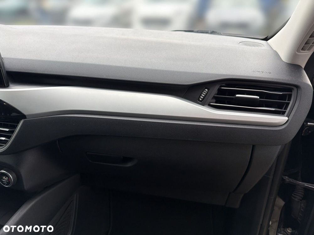 Ford Kuga - 34