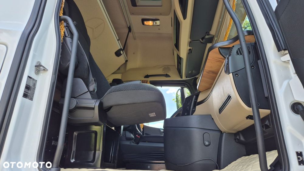 Mercedes-Benz //ACTROS///2023/// 1851///JEDYNE 317 TYŚ KM/// GIGA SPACE///ALUFELGI/// KLIMATYZACJA POSTOJOWA/// FULL LED///VIRTUAL COCPIT/// TV///STAN JAK NOWY. - 24
