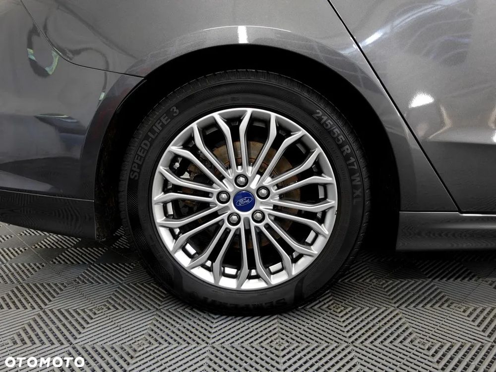 Ford Mondeo 2.0 EcoBlue Titanium - 23
