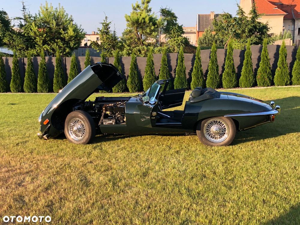 Jaguar E-Type - 9