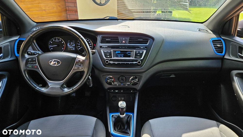 Hyundai i20 1.2 Passion - 16
