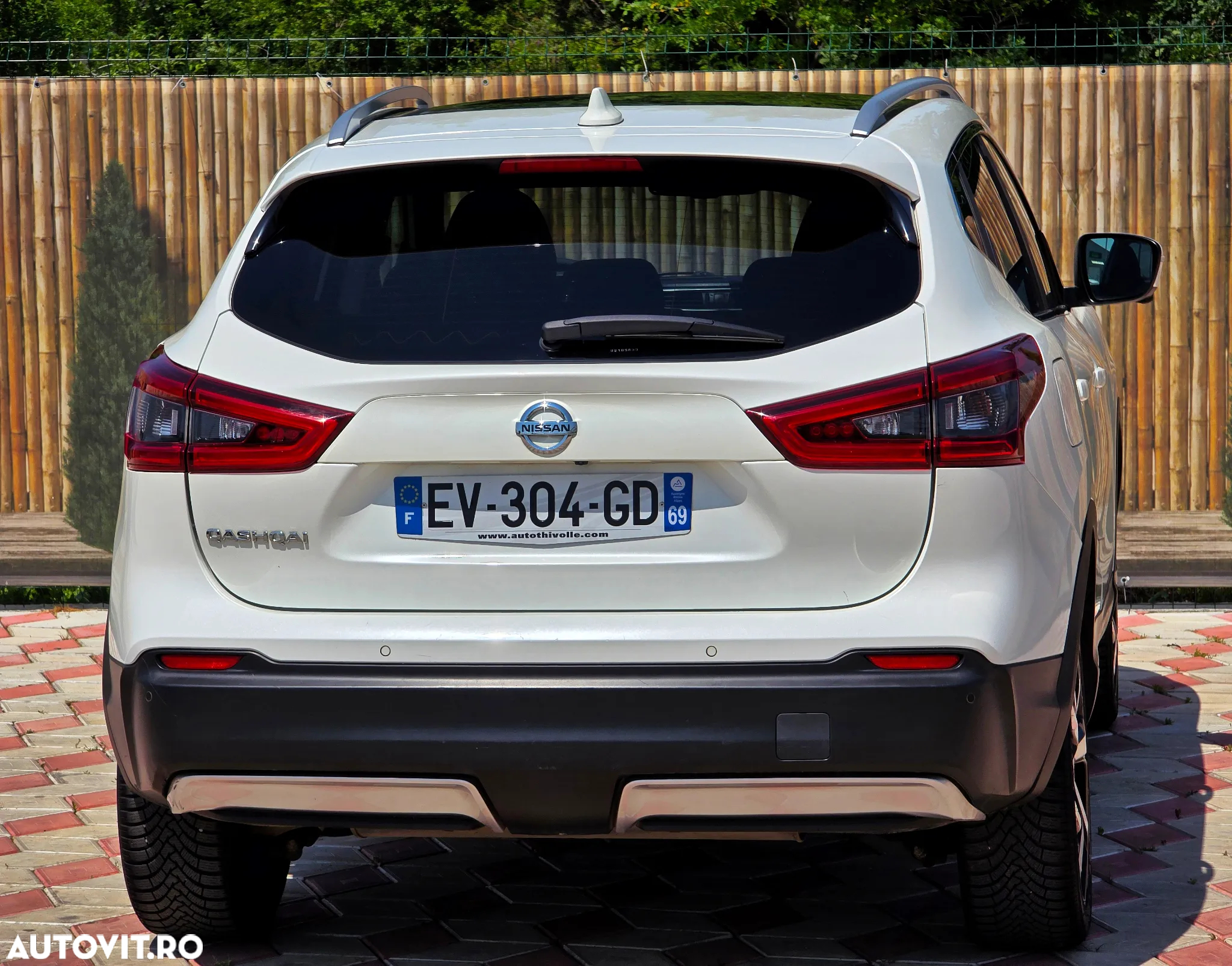 Nissan Qashqai 1.5 DCI Start/Stop N-Connecta - 13