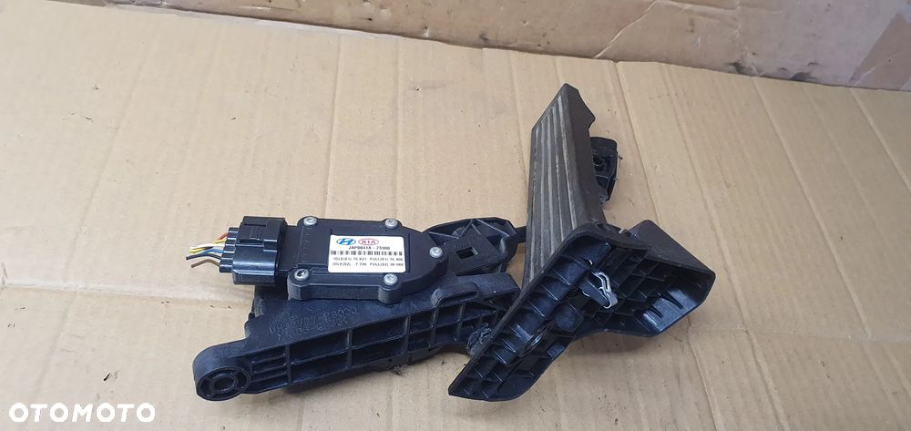 Pedał potencjometr gazu Hyundai ix35 32727-2S000 - 5