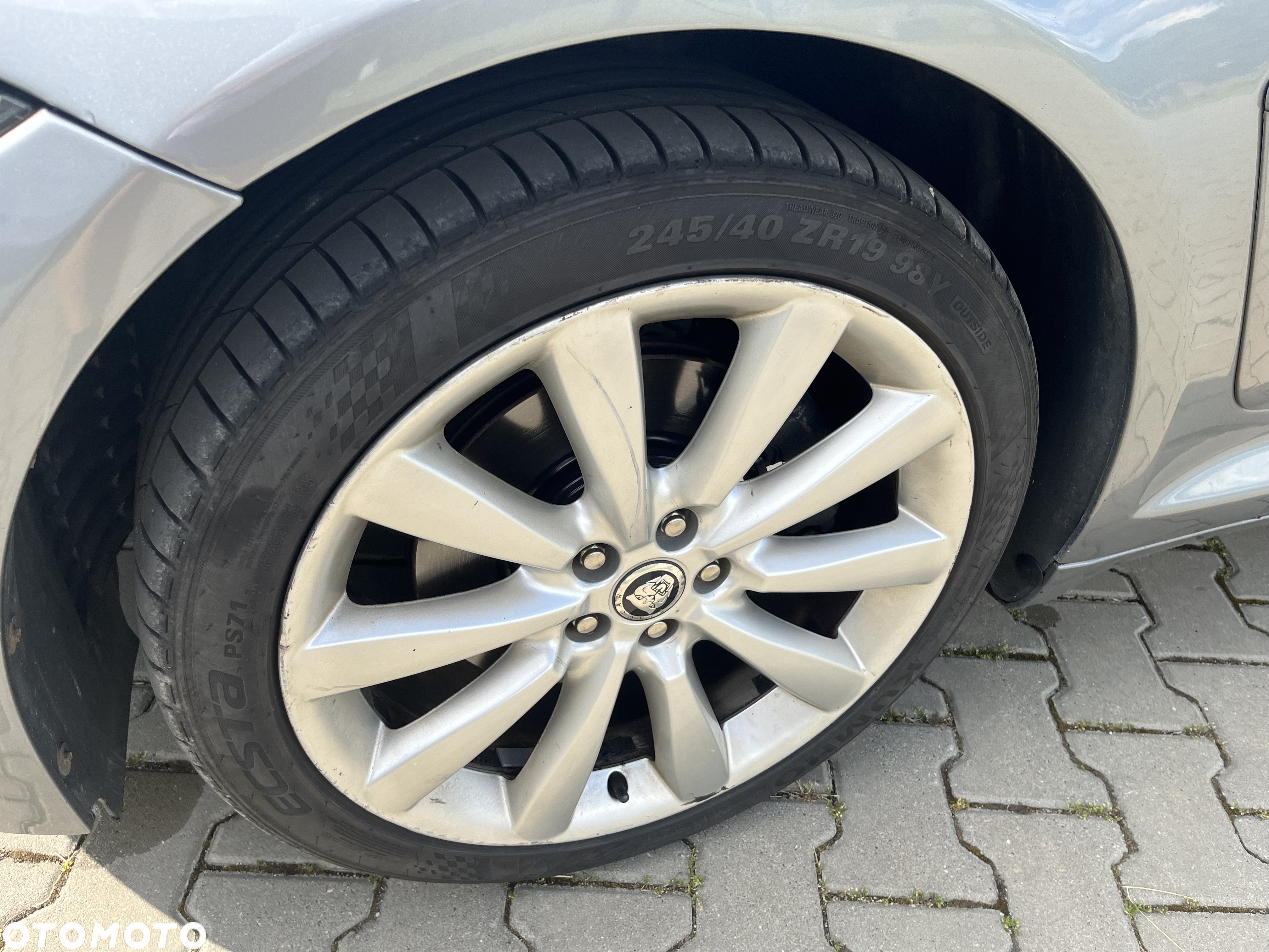 Jaguar XF 3.0 V6 D Portfolio - 9