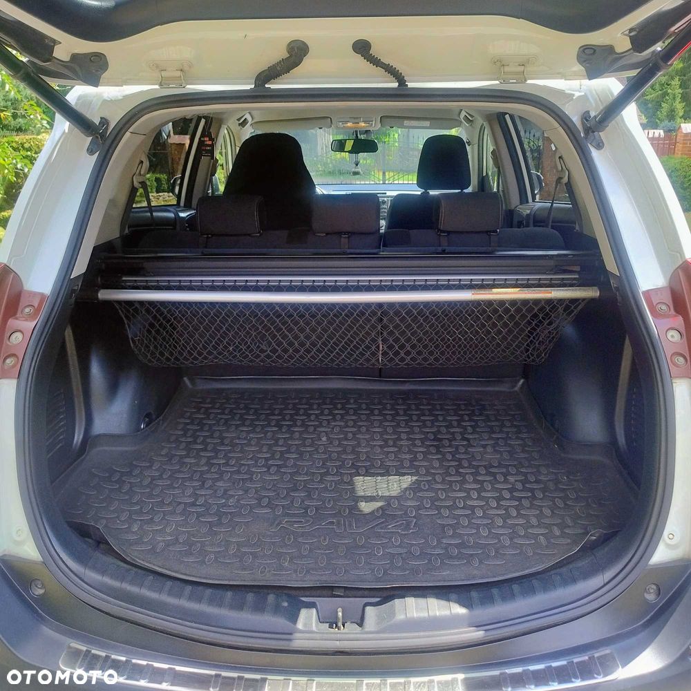 Toyota RAV4 - 4