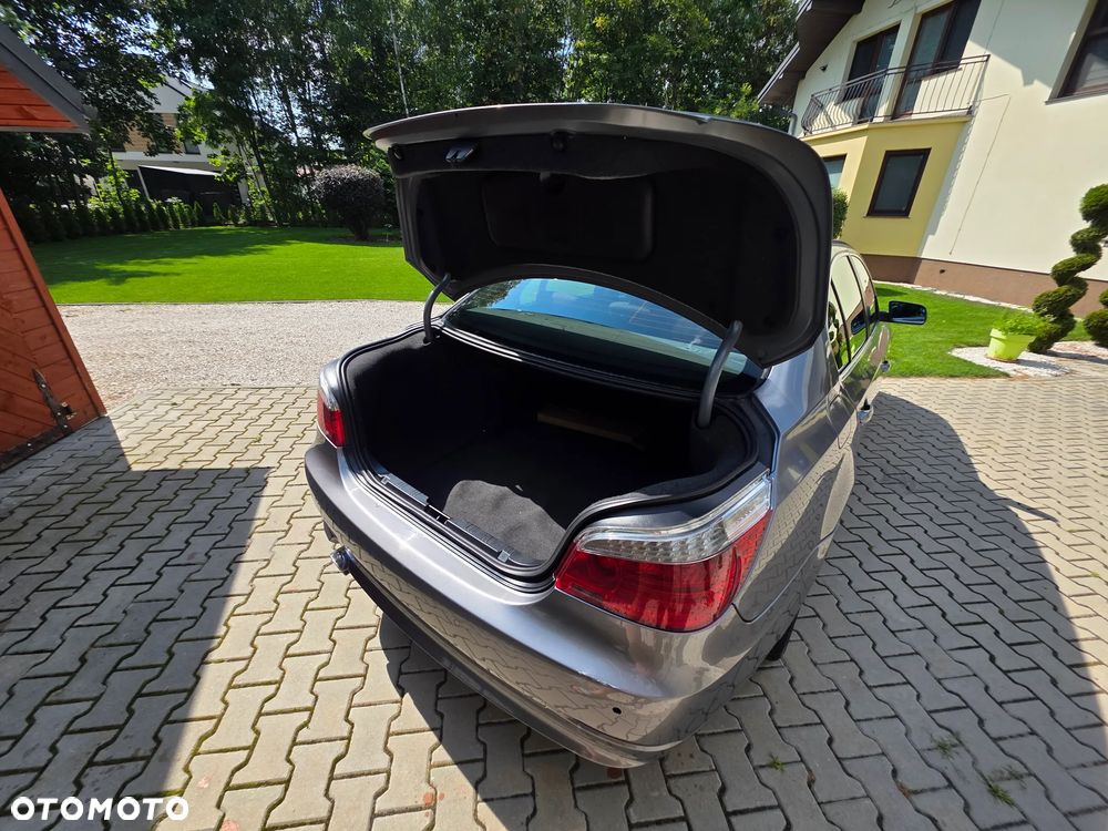 BMW Seria 5 520d - 7