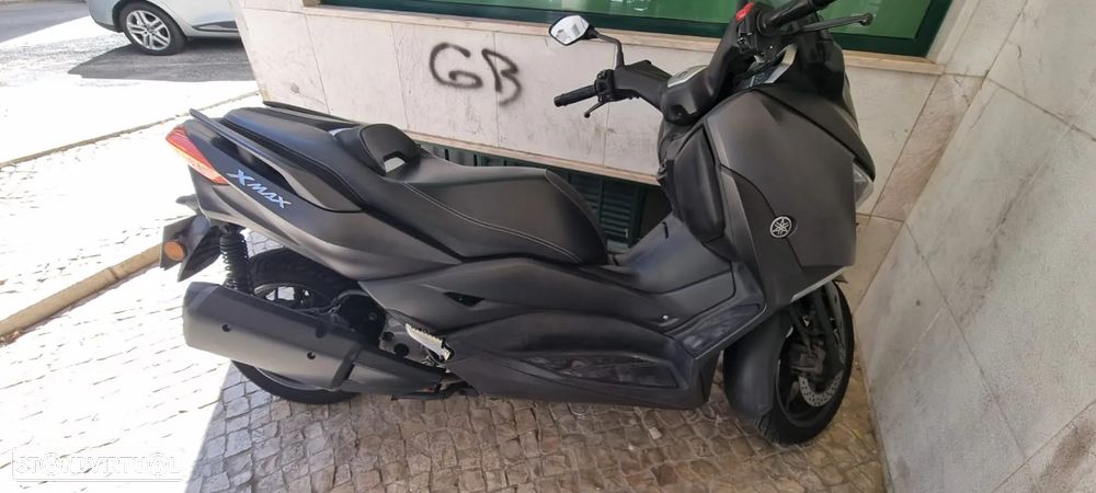 Yamaha X-Max - 2