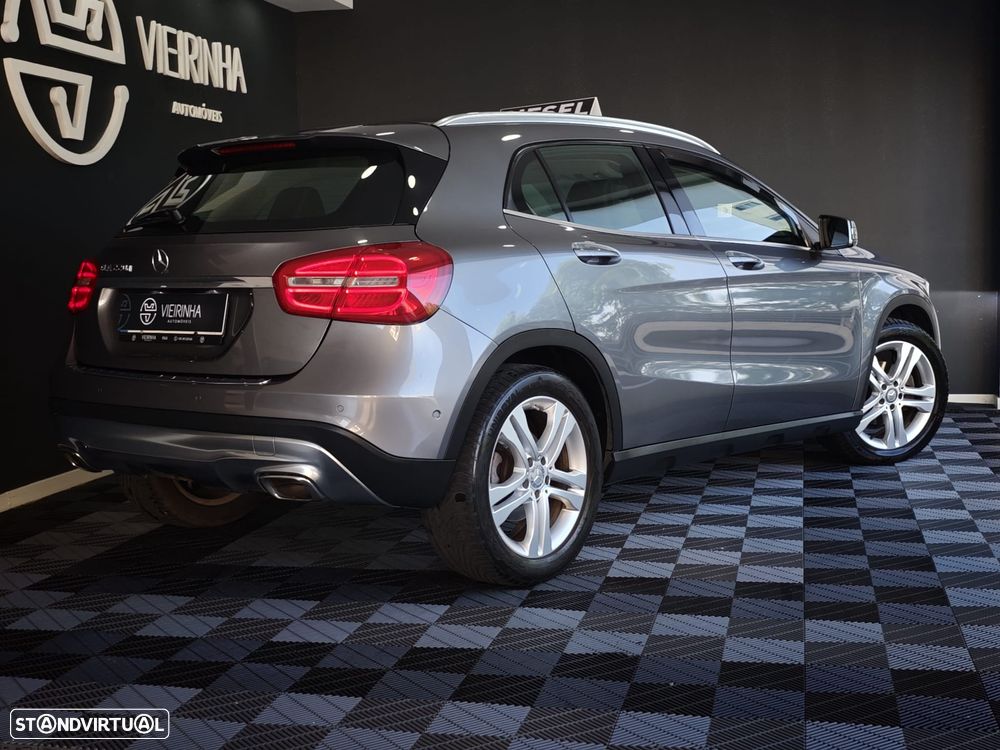 Mercedes-Benz GLA 200 (CDI) d 7G-DCT Urban - 19