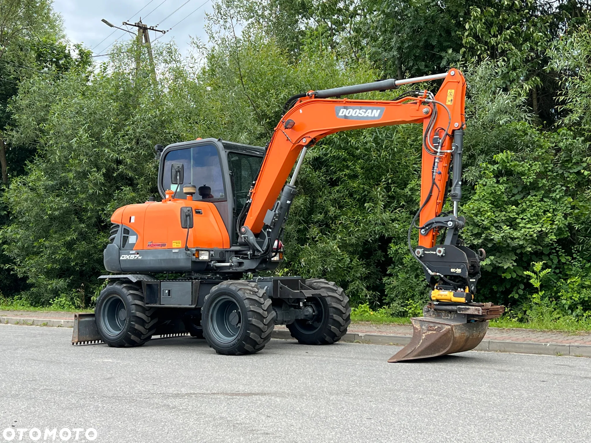 Doosan DOOSAN DX57W *ROTOTILT* 2200 Motogodzin JAK NOWA KOPARKA KOŁOWA STAN PERFEKCYJNY SPROWADZONA - 2