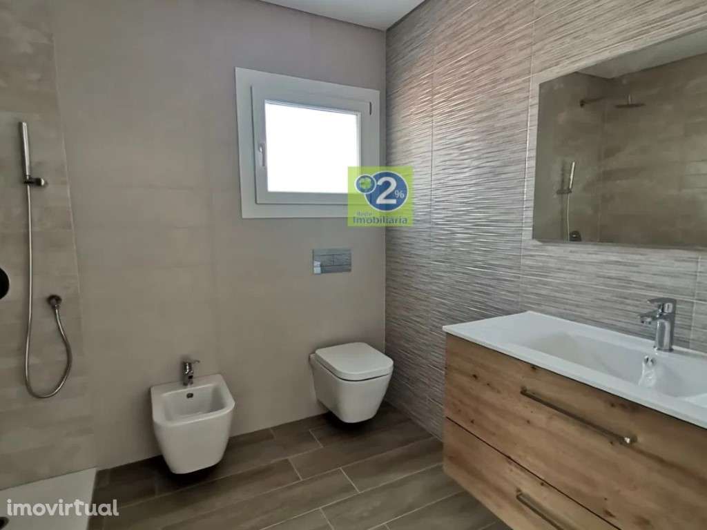 Moradia T3+1 - - Grande imagem: 5/10