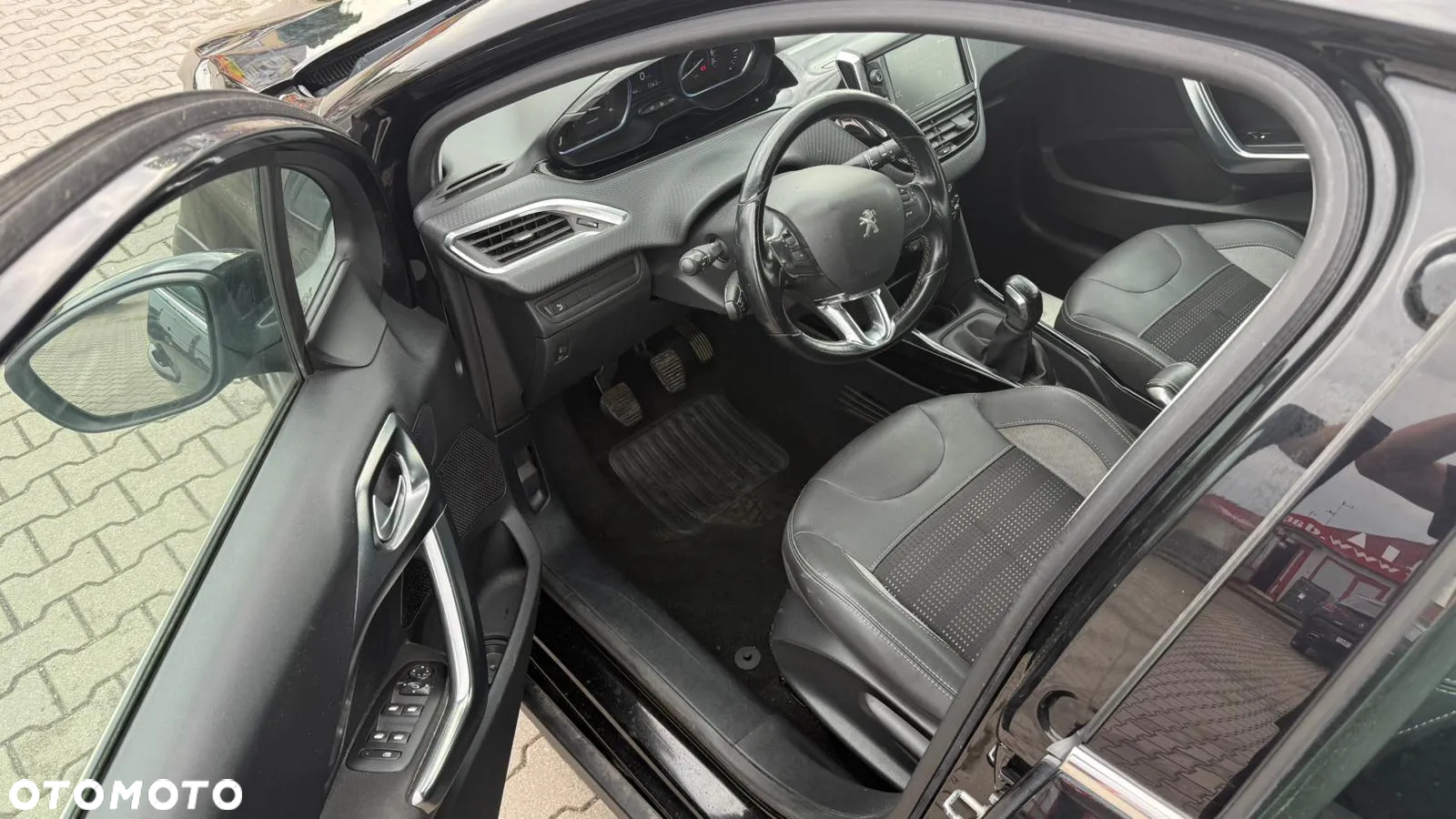 Peugeot 2008 1.6 BlueHDi Allure - 7