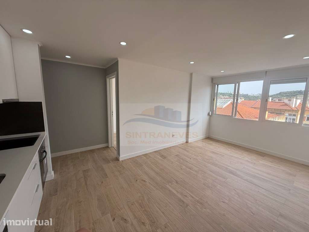 Magnífico T3 totalmente remodelado em Odivelas - Grande imagem: 2/10