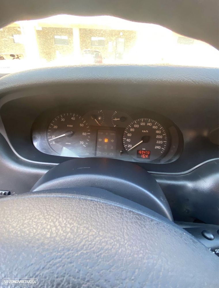 Renault Mégane 1.4 16V RTE - 6