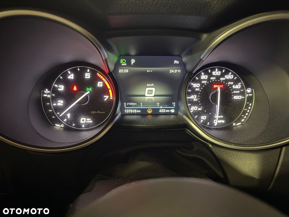 Alfa Romeo Stelvio 2.0 Turbo 16V AT8-Q4 Super - 23