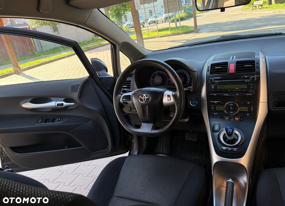 Toyota Auris - 21