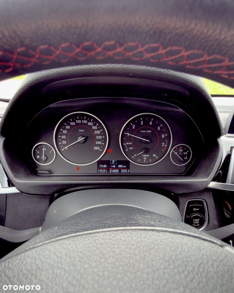 BMW Seria 3 318i Sport Line - 27