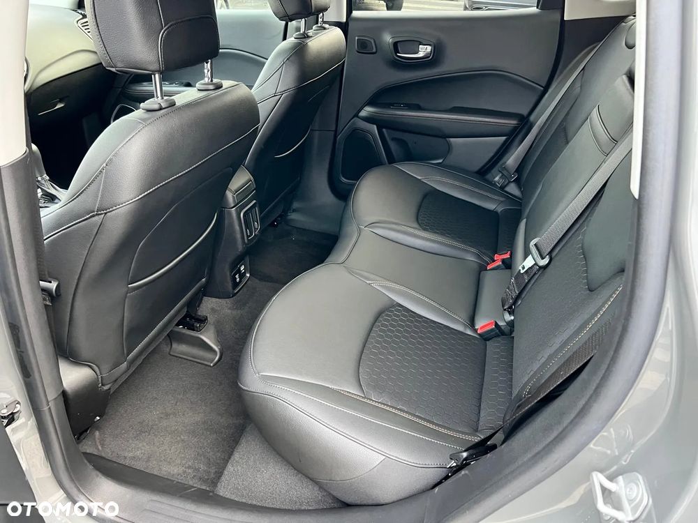 Jeep Compass 1.3 TMair Limited FWD S&S DDCT - 8