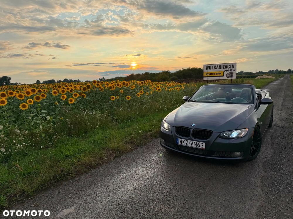 BMW Seria 3 335i - 23