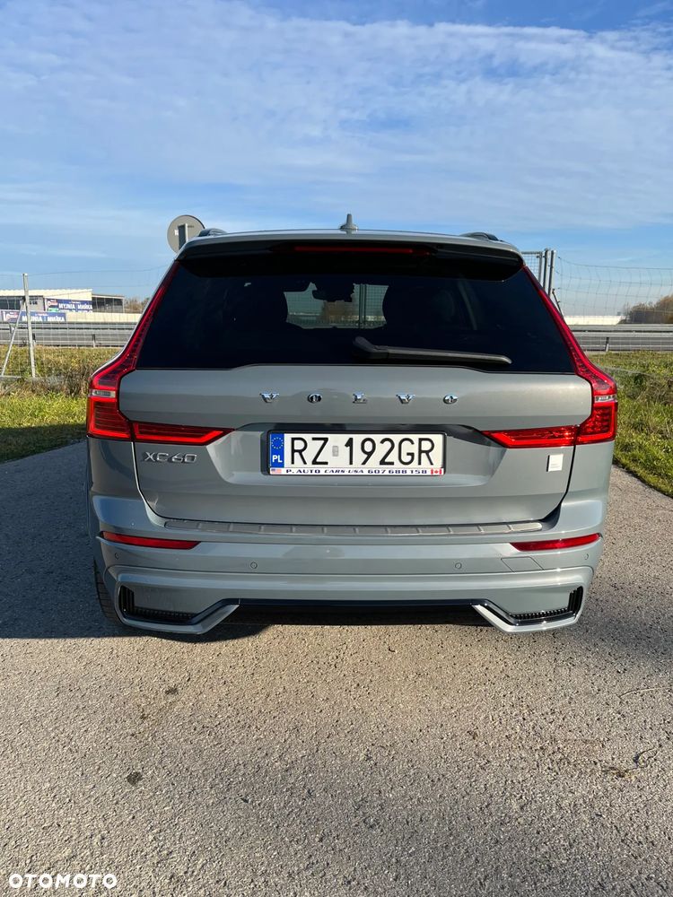 Volvo XC 60 T8 Plug-In Hybrid AWD Polestar Engineered - 6