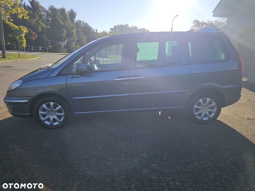 Peugeot 807 HDi 130 Premium - 13
