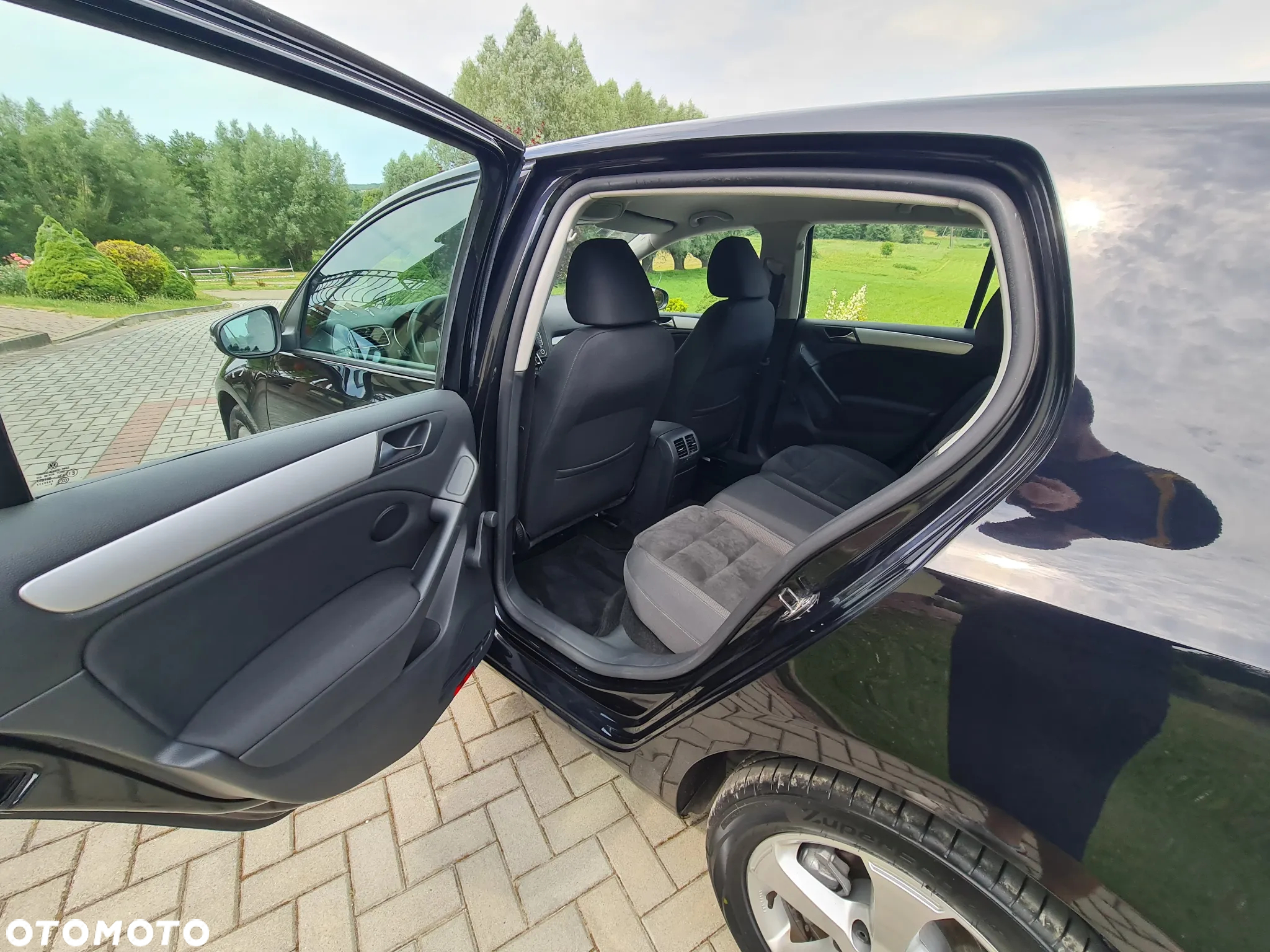 Volkswagen Golf 2.0 TDI DPF 4Motion Highline - 11