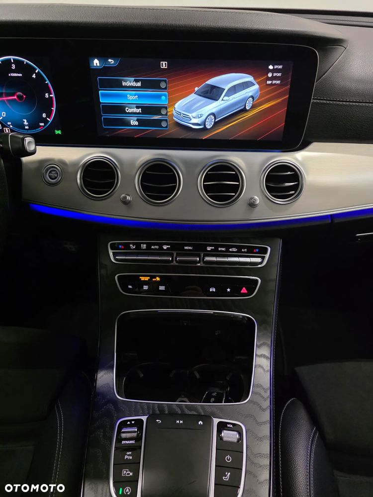 Mercedes-Benz Klasa E 220 d 4-Matic AMG - 14