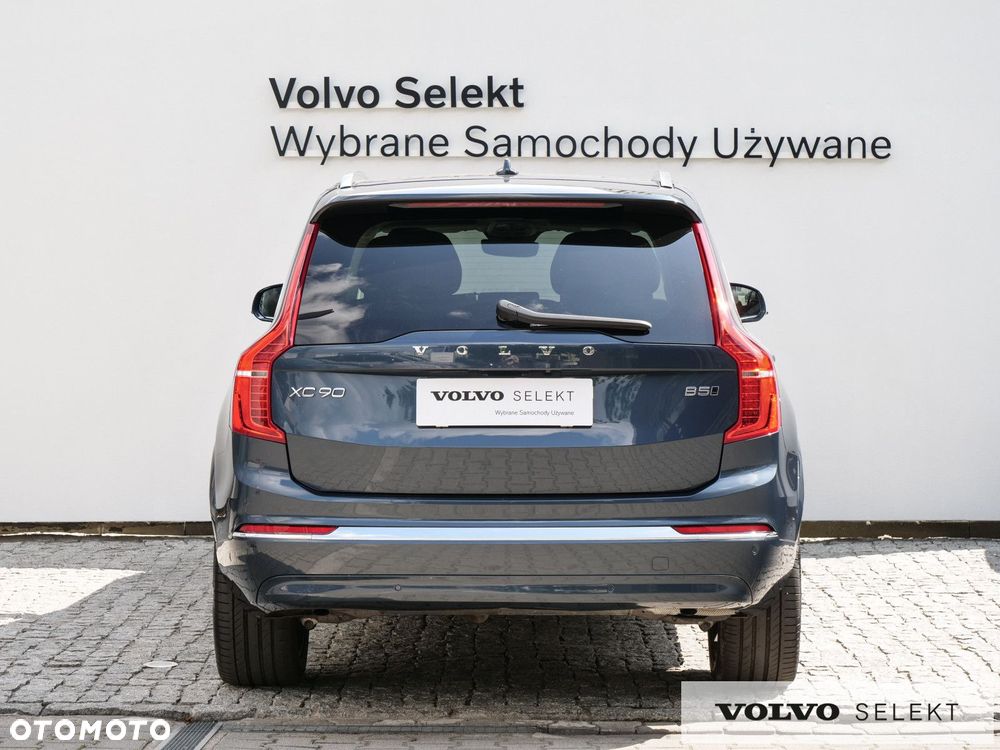 Volvo XC 90 - 8