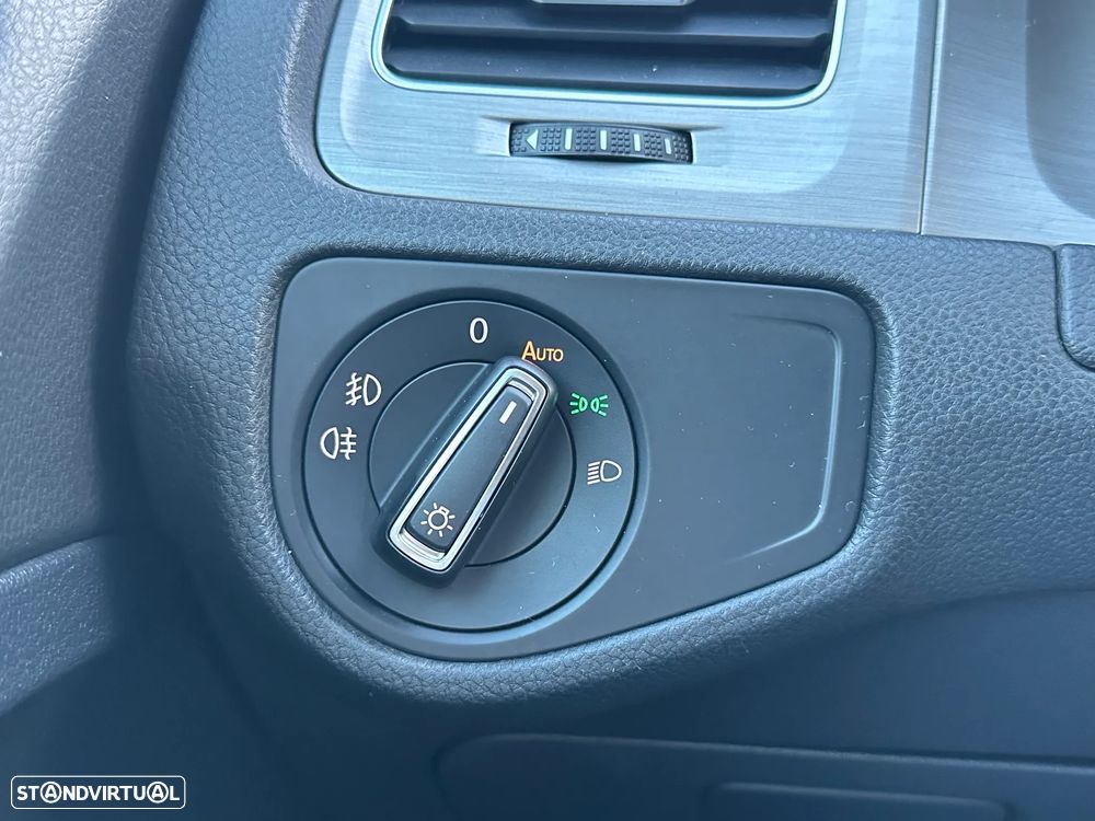 VW Golf 1.6 TDi R-Line - 27