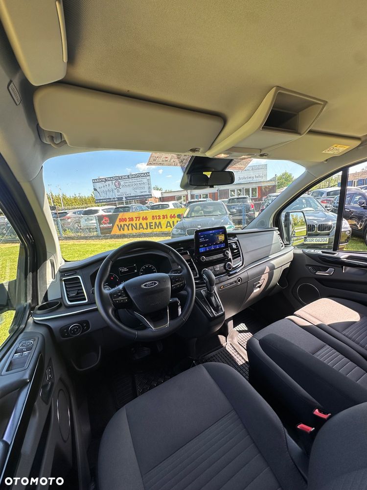 Ford Tourneo Custom - 17
