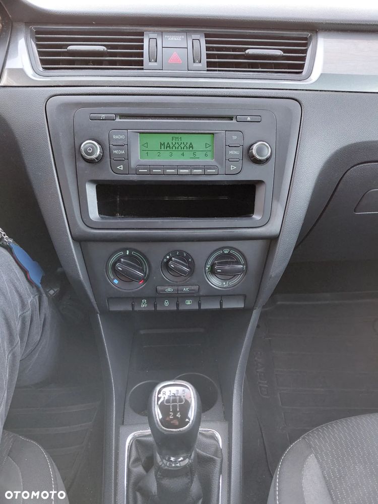 Skoda RAPID Spb 1.6 TDI DPF Ambition - 7