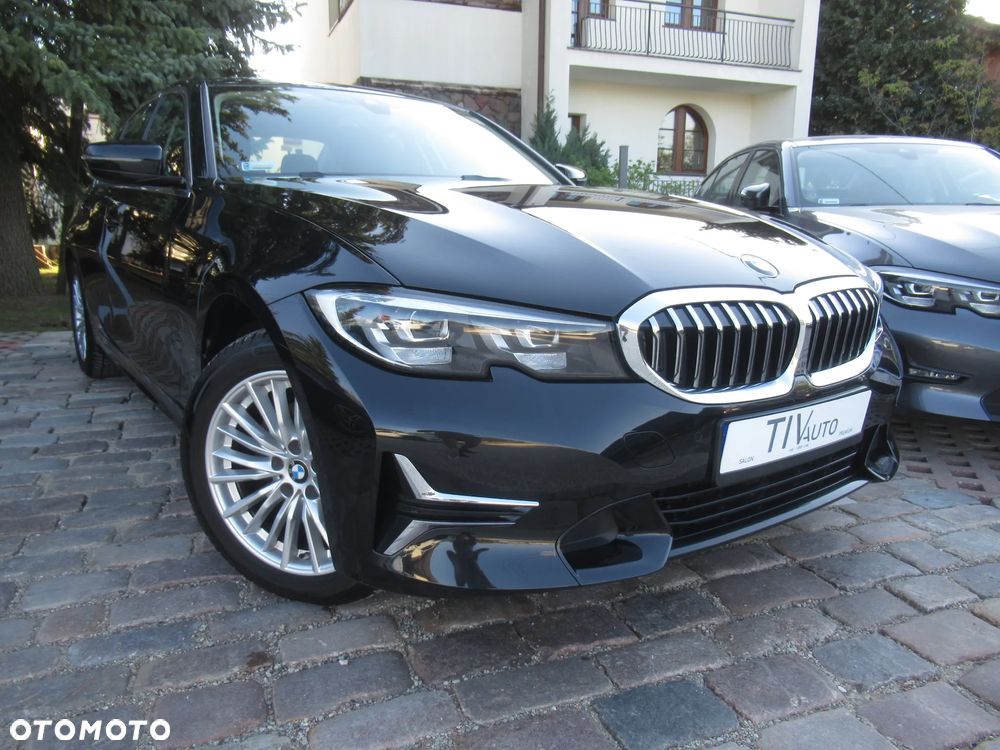 BMW Seria 3 320i Luxury Line - 1