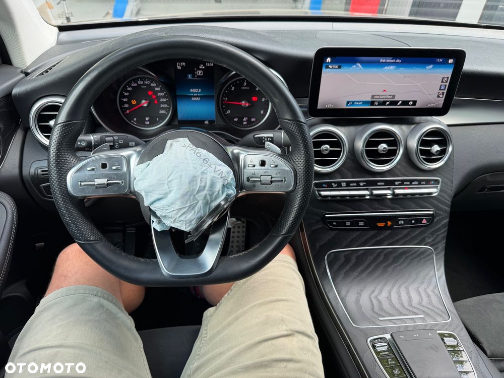 Mercedes-Benz GLC 200 d 4Matic 9G-TRONIC AMG Line - 10