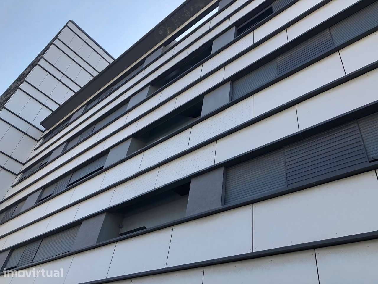 T0 no Parque das Nações com 2 garagens e 2 arrecadações - Grande imagem: 2/12
