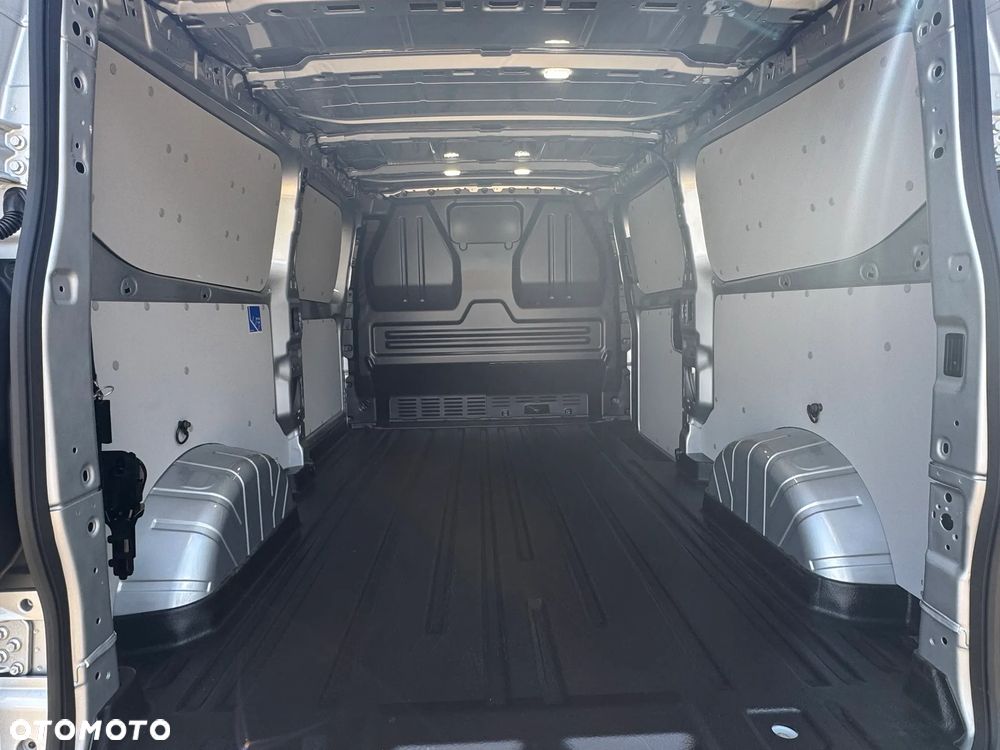 Ford Transit Custom - 12