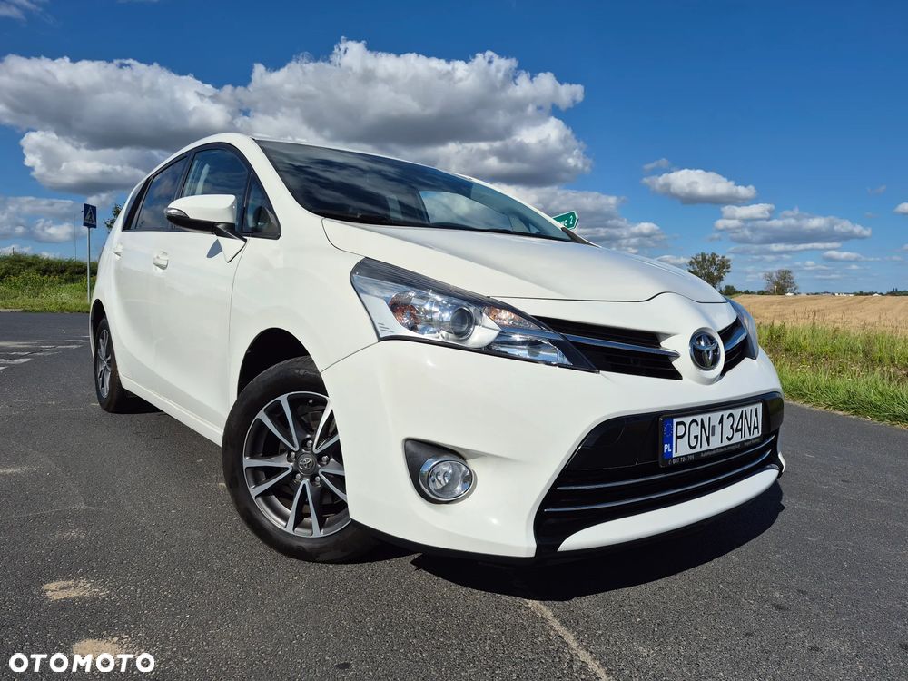 Toyota Verso - 1