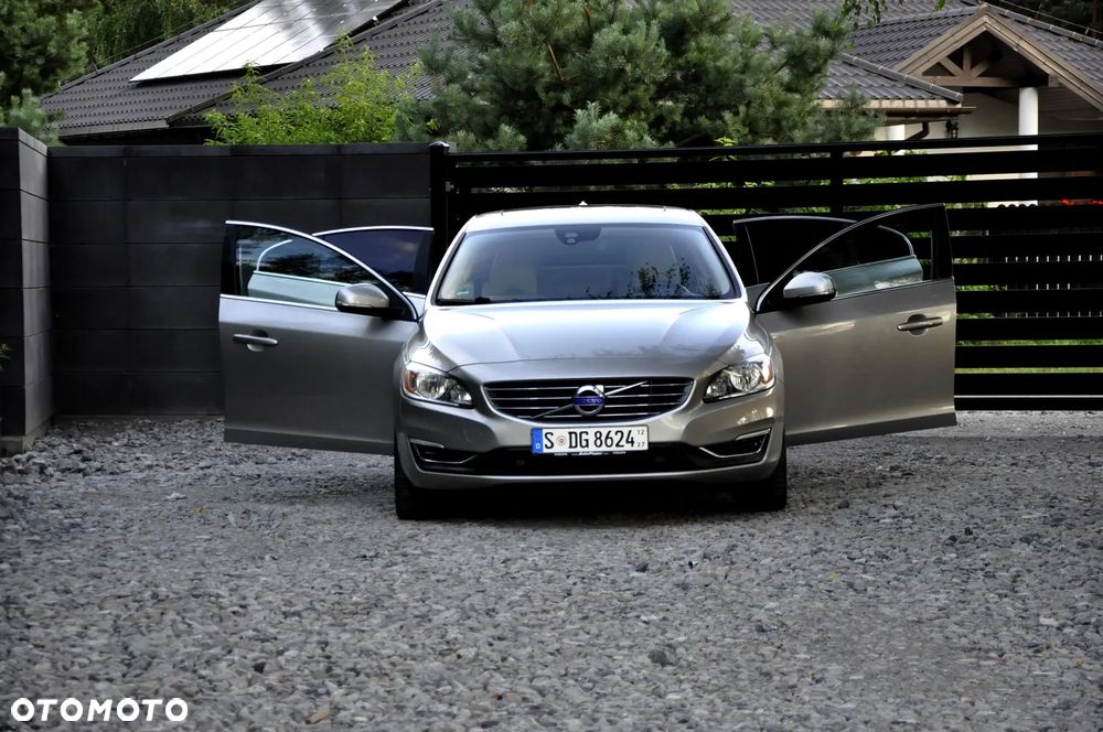 Volvo S60 T5 Geartronic Summum - 8