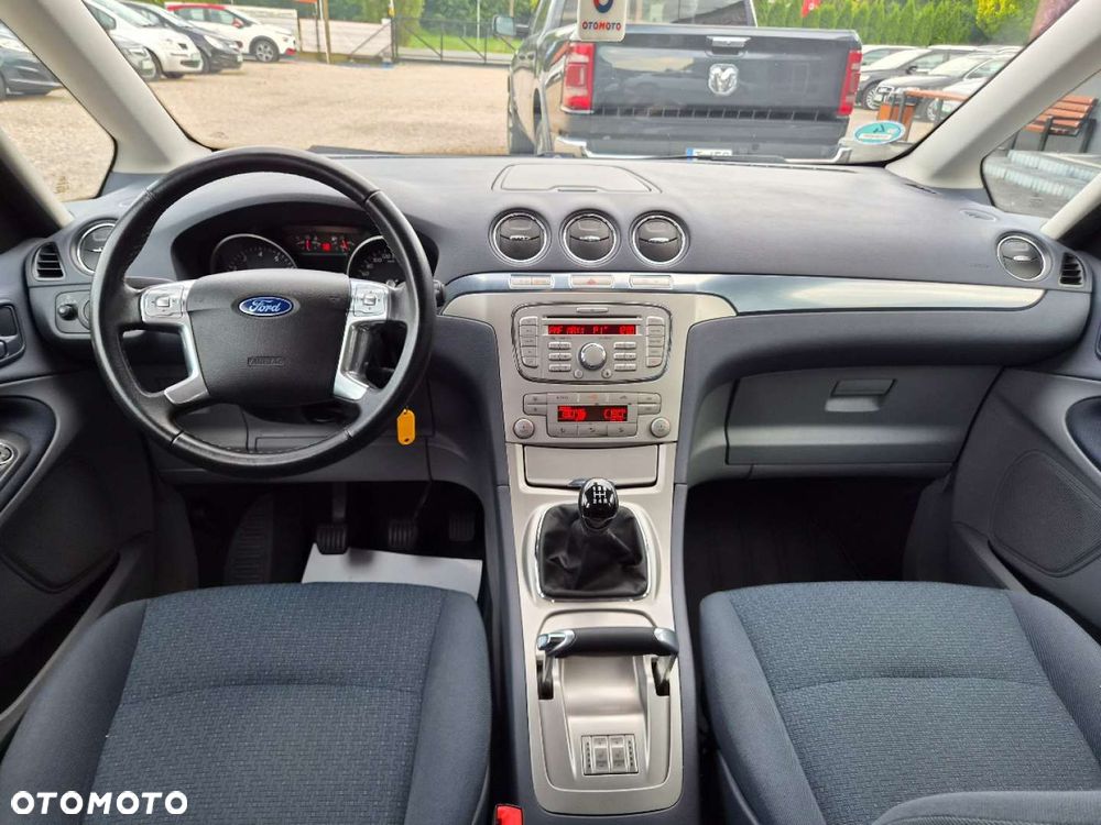 Ford Galaxy - 28
