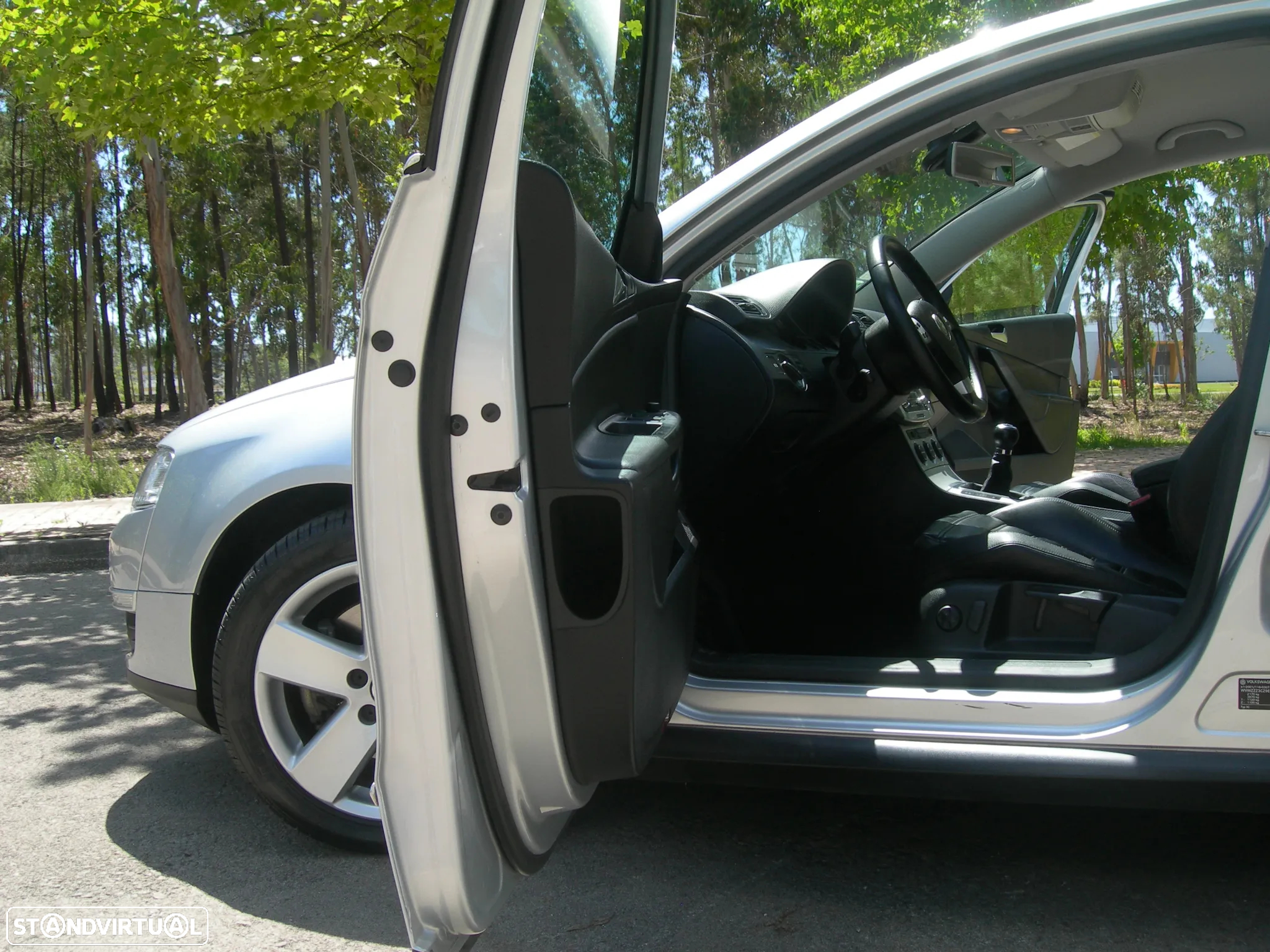 VW Passat Variant 2.0 TDi Highline - 23