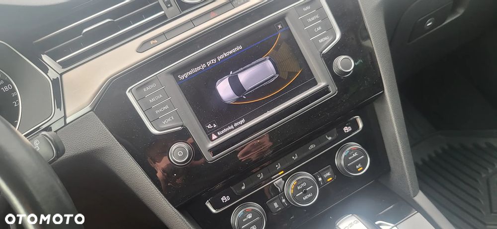 Volkswagen Passat 2.0 TDI Business DSG - 19