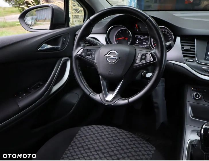 Opel Astra - 10