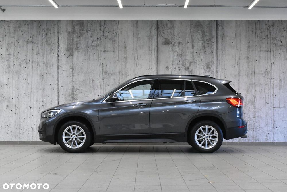 BMW X1 sDrive18i Business Edition - 4