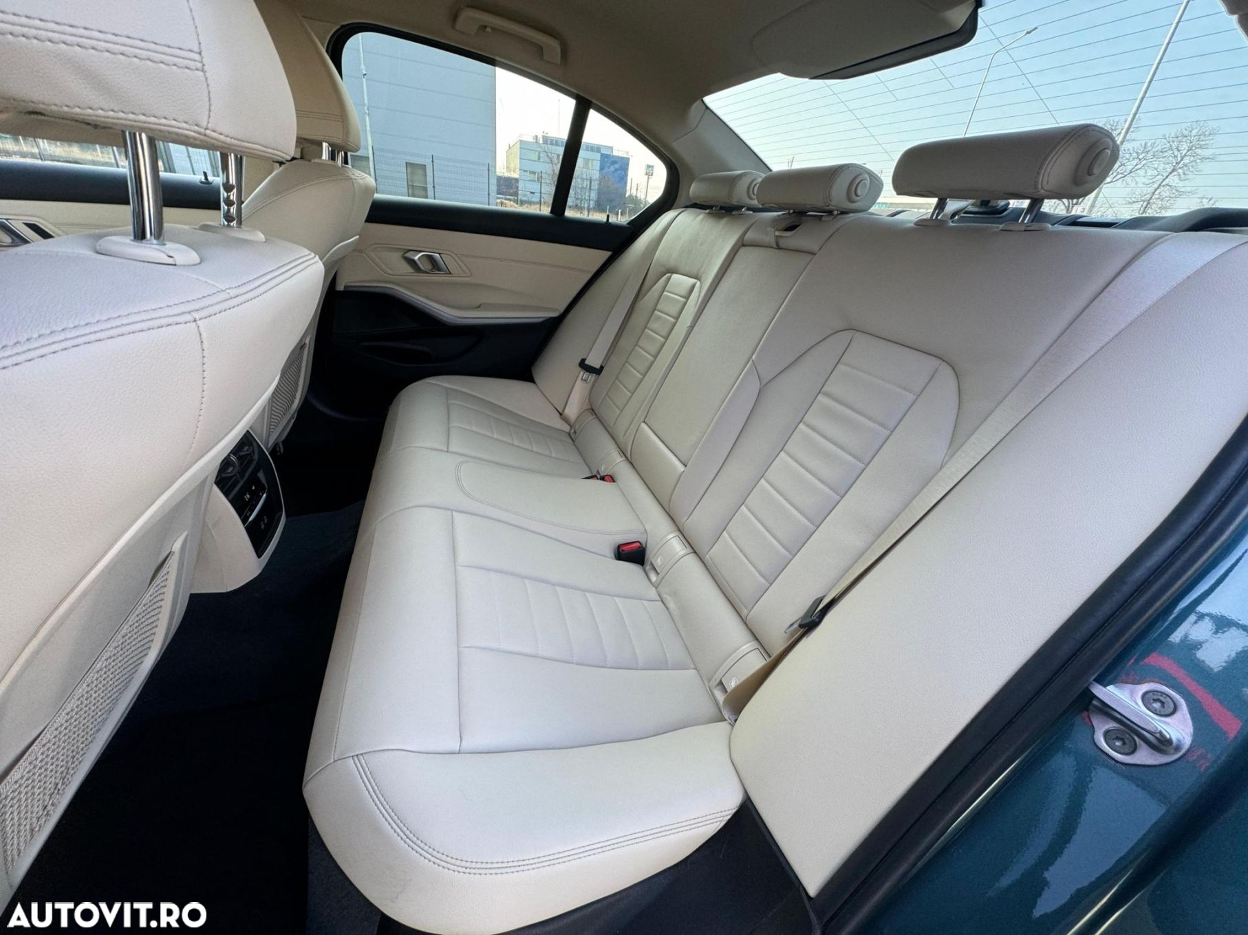 BMW Seria 3 330e AT PHEV - 16