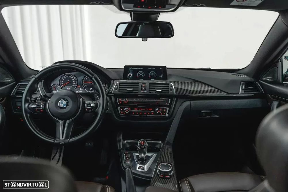 BMW M4 - 33