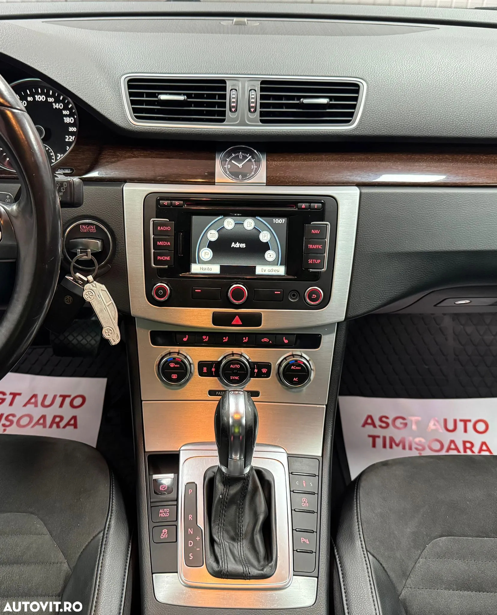 Volkswagen Passat - 16