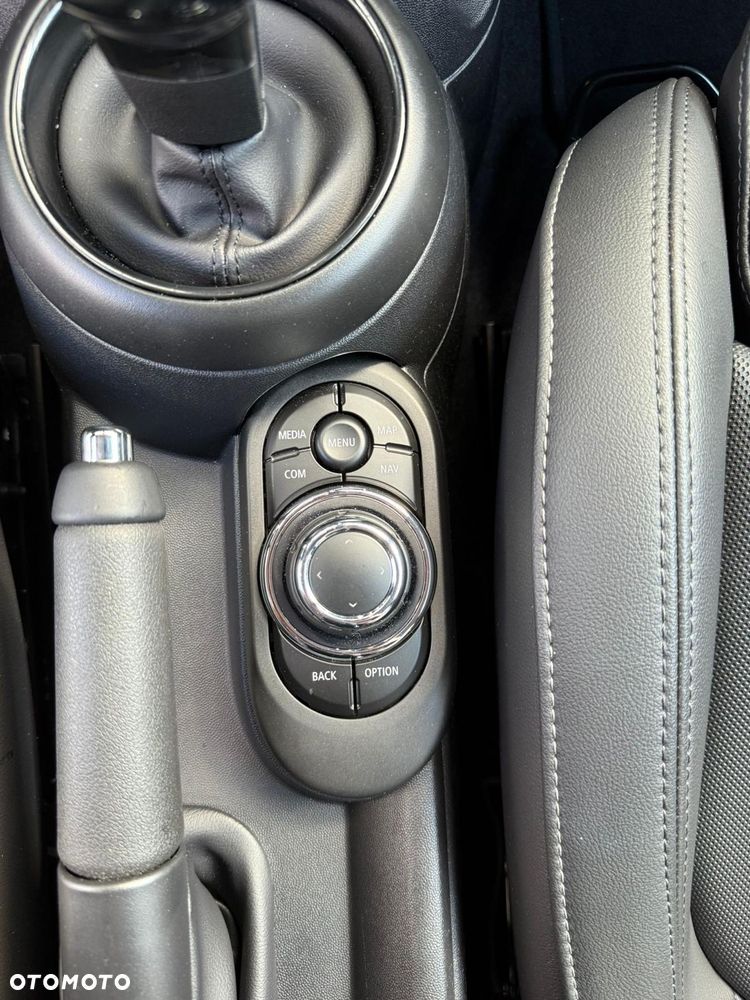 MINI Cooper Multitone Edition - 21