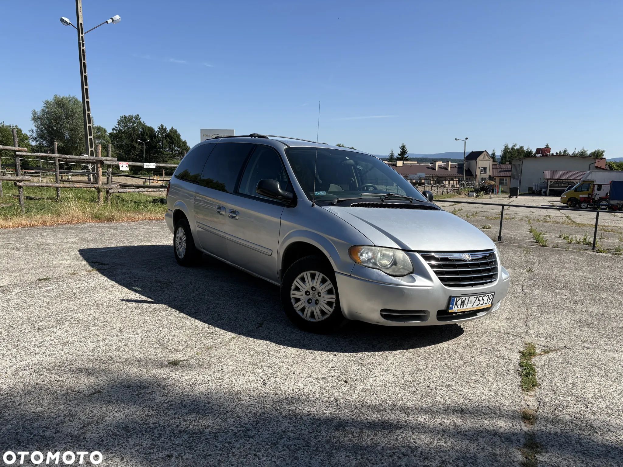Chrysler Town & Country 3.3 - 1