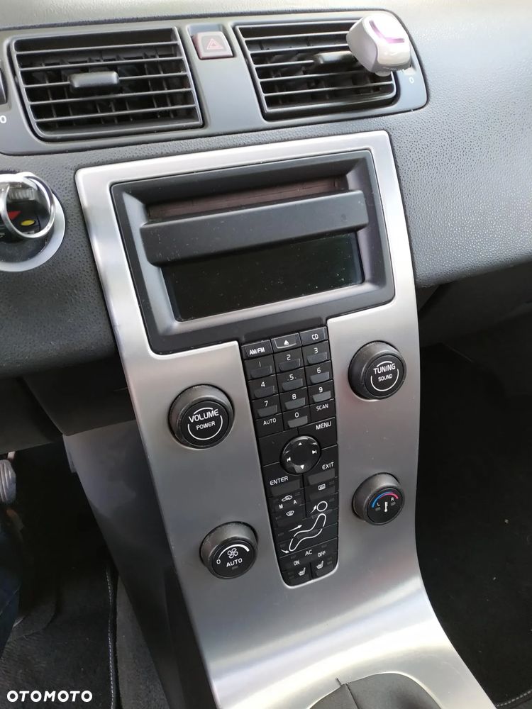 Volvo V50 2.4 - 7