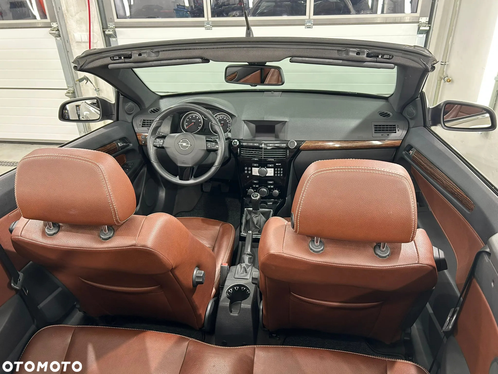 Opel Astra TwinTop 1.8 Cosmo - 40