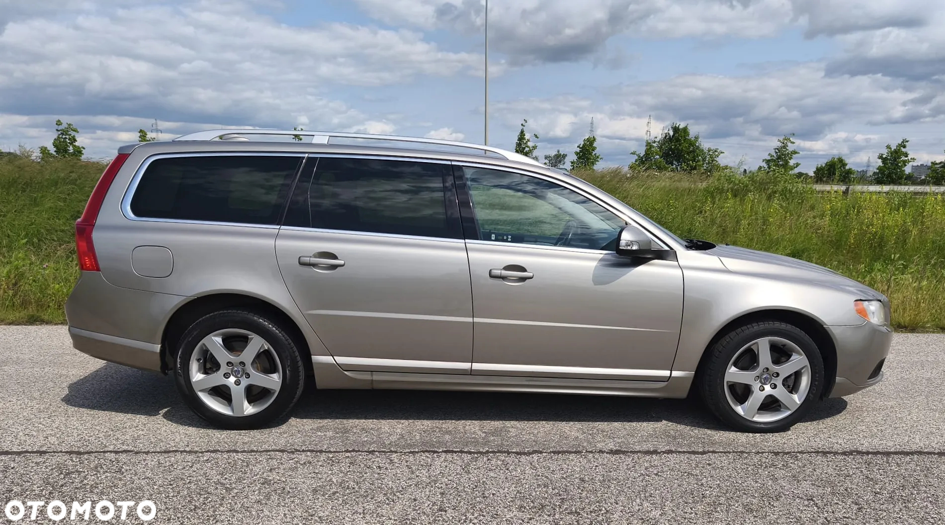 Volvo V70 2.4D Momentum - 11